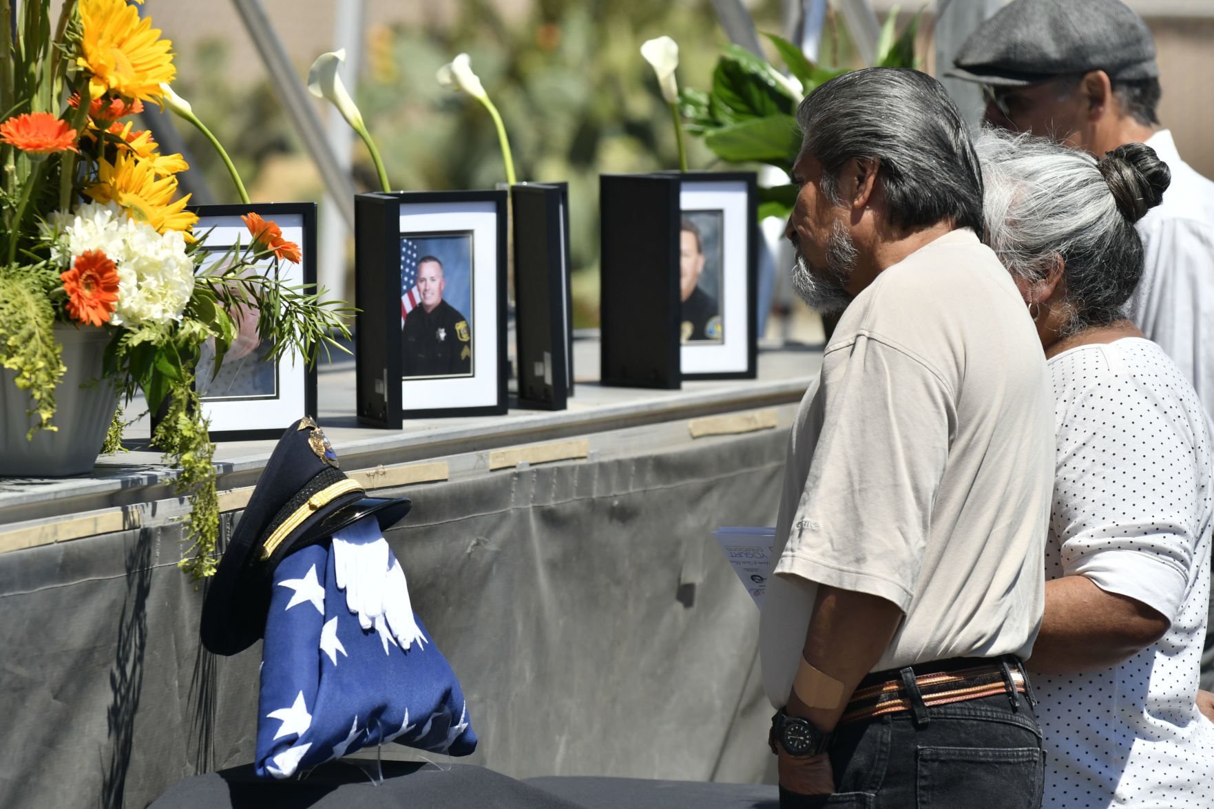 051618 Police memorial 16.jpg
